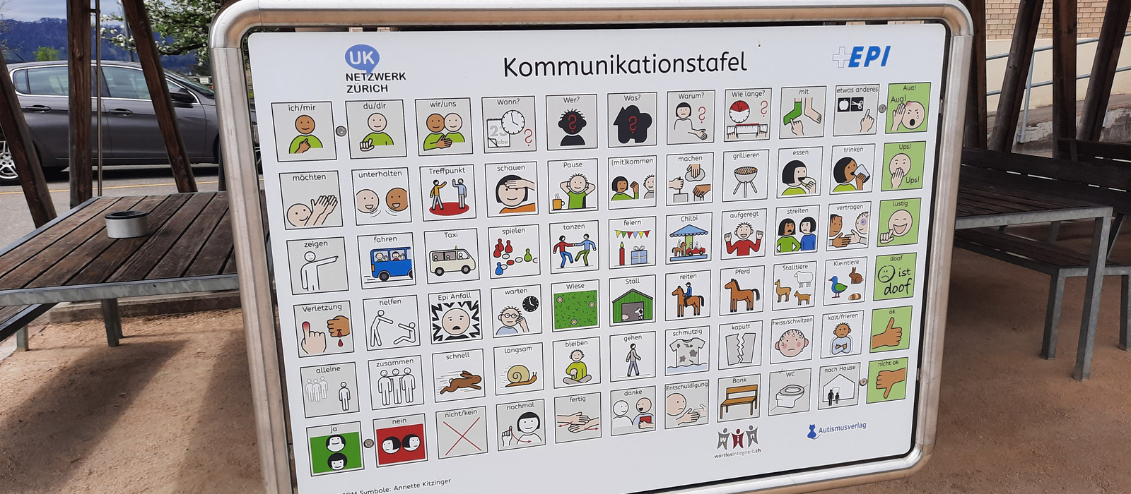 Zweite inklusive Tafel auf dem EPI Areal