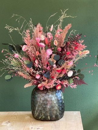 Trockenblumenarrangement 200.- (Gefäss leihweise oder kauf)